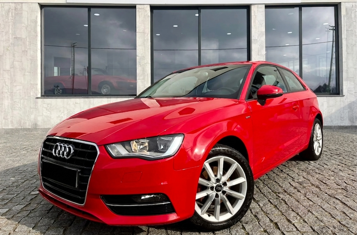 Audi  A3 Attraction S tronic